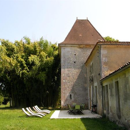 Chateau De Puyrigaud Bed and Breakfast Léoville Esterno foto